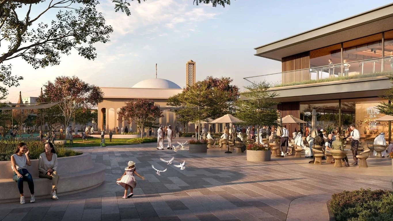 A clubhouse plaza with outdoor dining